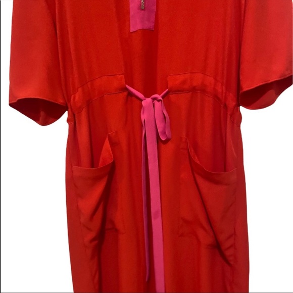 TOPSHOP Collar Shirt Dress in a Red and Pink. Tie waist midi length. - Picture 3 of 4